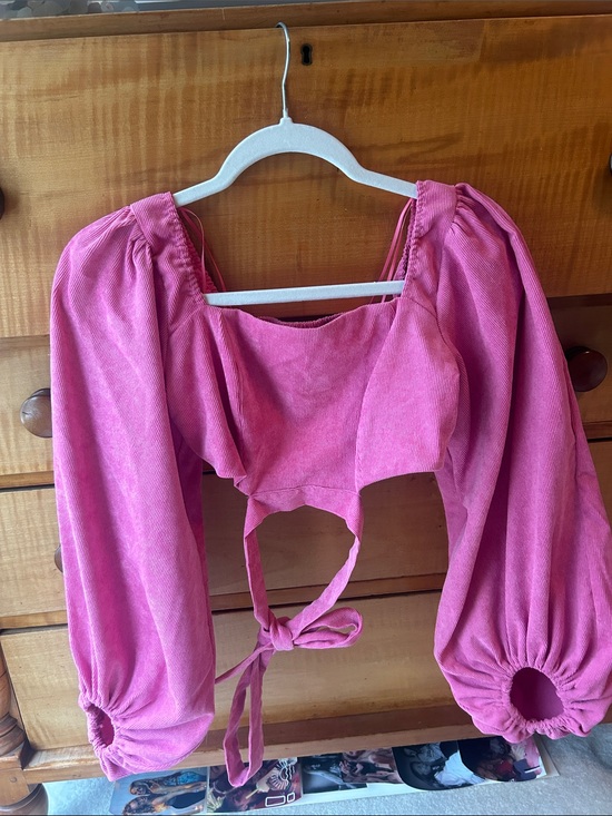 HYFVE Tops - HYFVE Pink Puff-Sleeve Tie-Back Crop Top